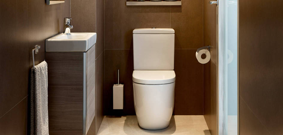 Small bathroom with Roca products