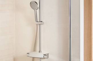 Deck thermostatic shower column