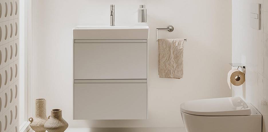 Debba collection by Roca for small bathrooms