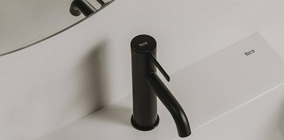 Lanta faucet for basin by Roca